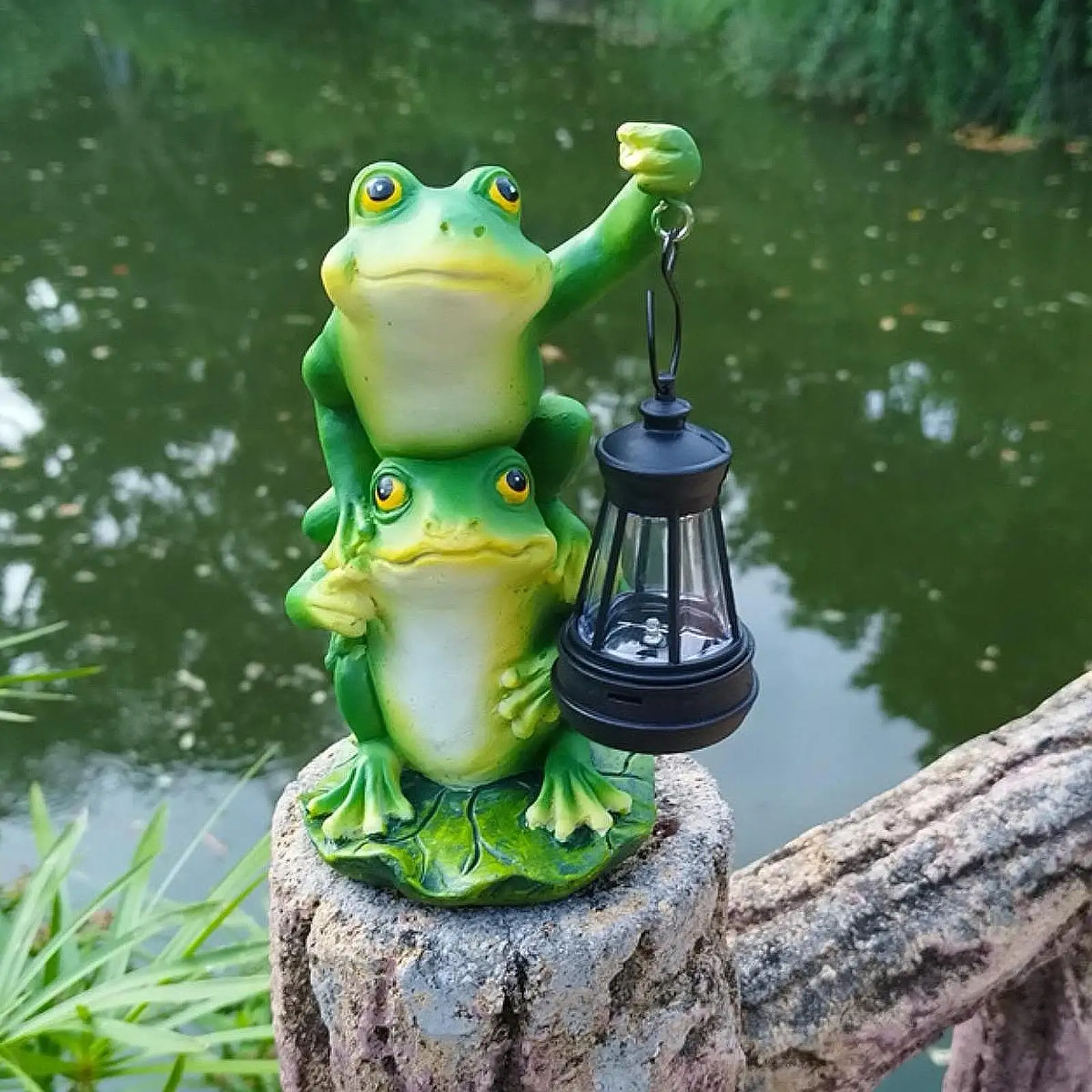 Solar Frog Garden Ornament 4