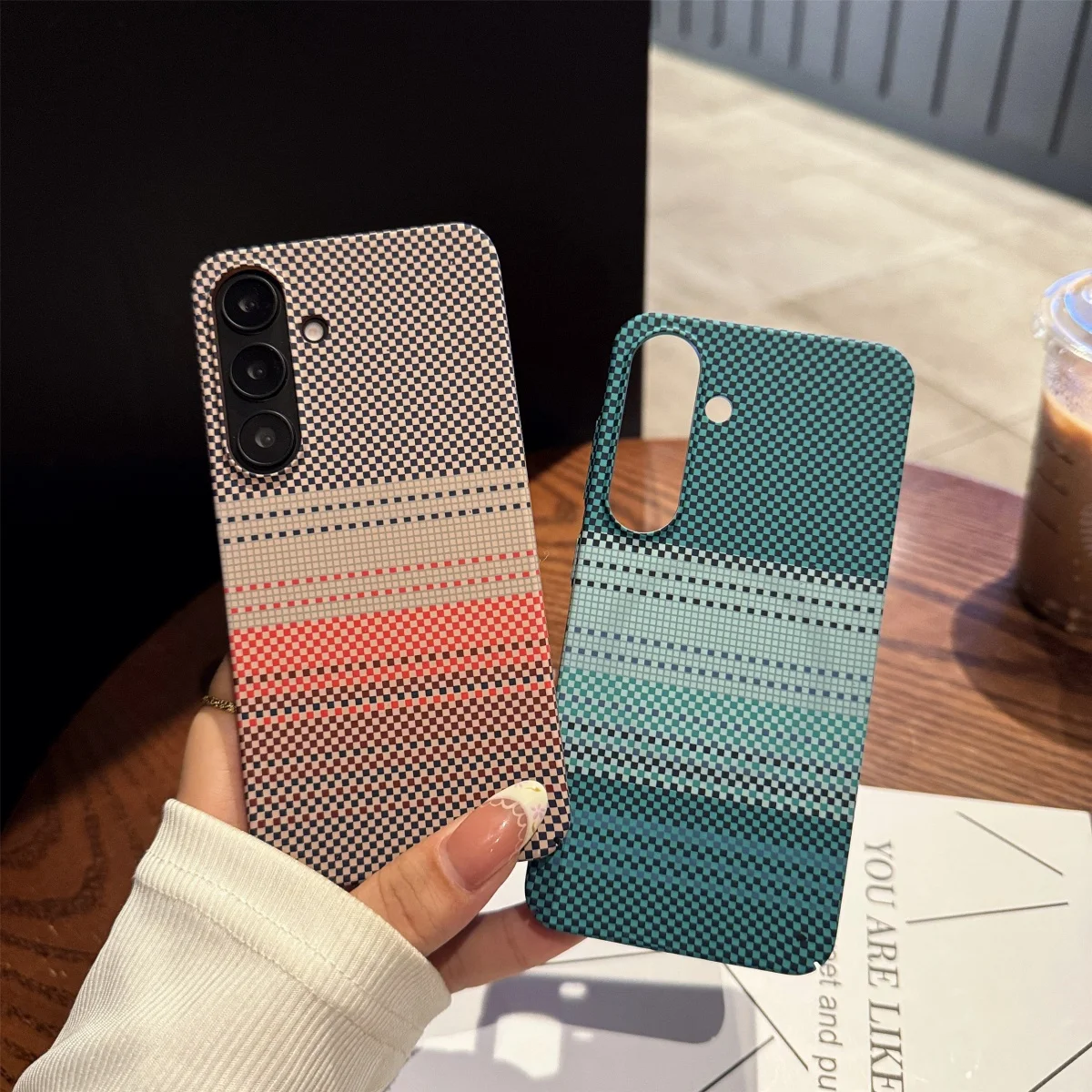 Slim Carbon Fiber Pattern Magnetic Case with Wireless Charging Compatibility