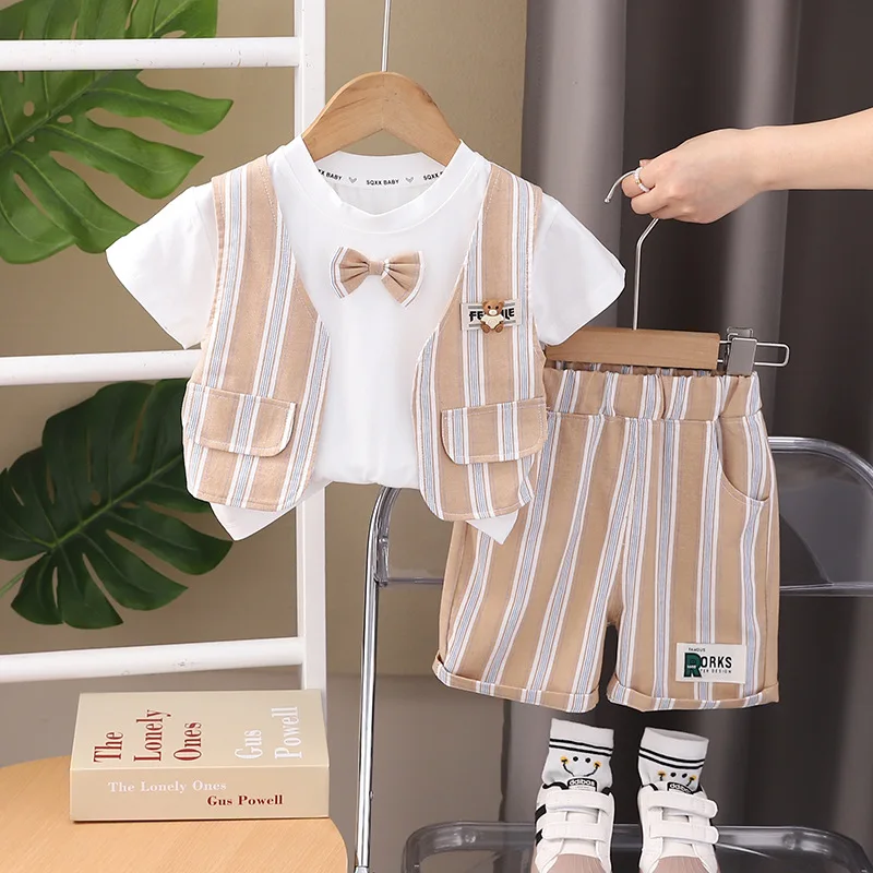 

Kids Summer Set 2024 Fashion Baby Boy Clothes 2 To 3 Years Vertical Striped Bow Tie Short Sleeve T-shirts and Shorts Boys Suit