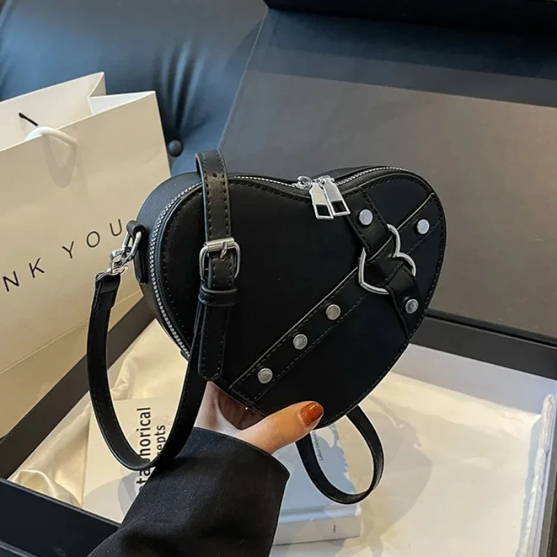 Leather Shoulder Bag PU Crossbody Bag Heart Shaped Purse Handbag Gothic Tote Bag Fashion Women