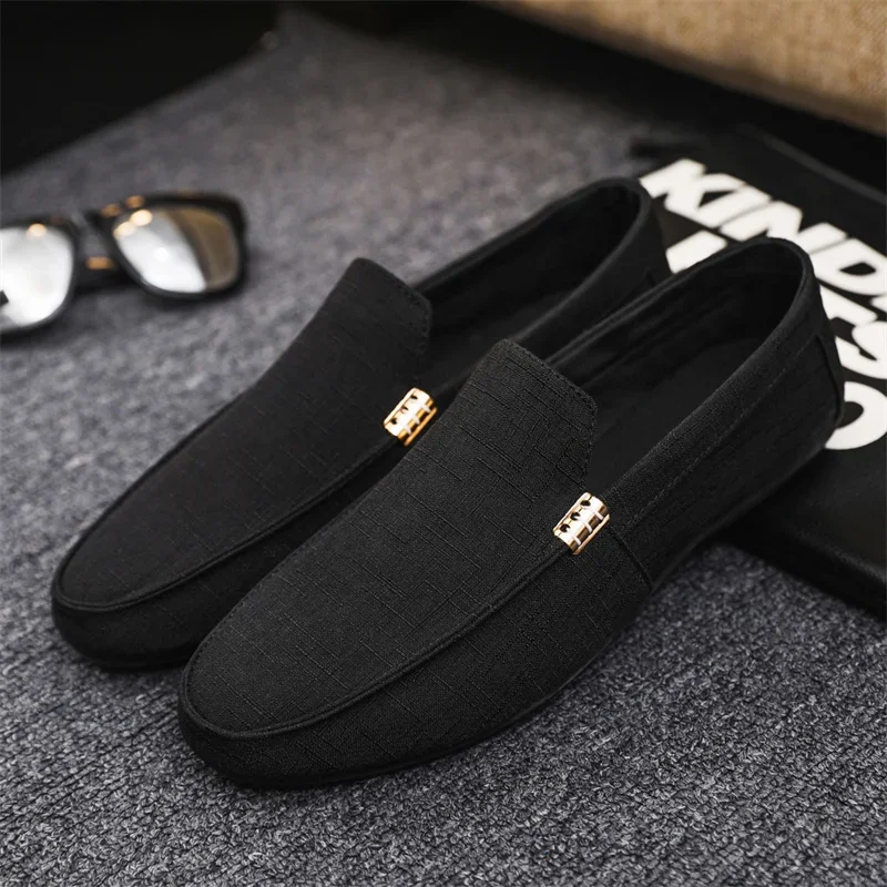 

2024 Breathable Solid Color Slip Men's Driving Shoes Spring and Autumn New Style Breathable Men Peas Shoes The British Sneakers