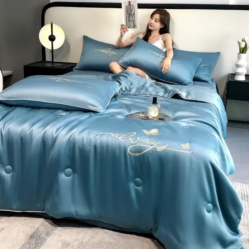 Summer Quilt Cooling Comforter Soft Slippery Bedding Cold Thin Wadding Blanket Gift for Children Boyfriend Couple