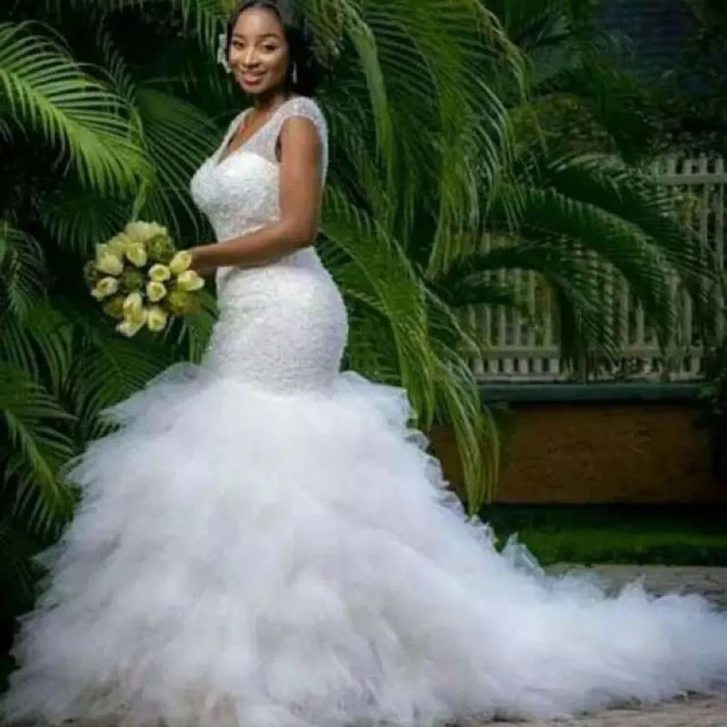 

Fansmile 2020 New Arrival Africa Design Full Beading Handwork Beads Ruffle Tiered Mermaid Wedding Dress Backless Gowns FSM-498M