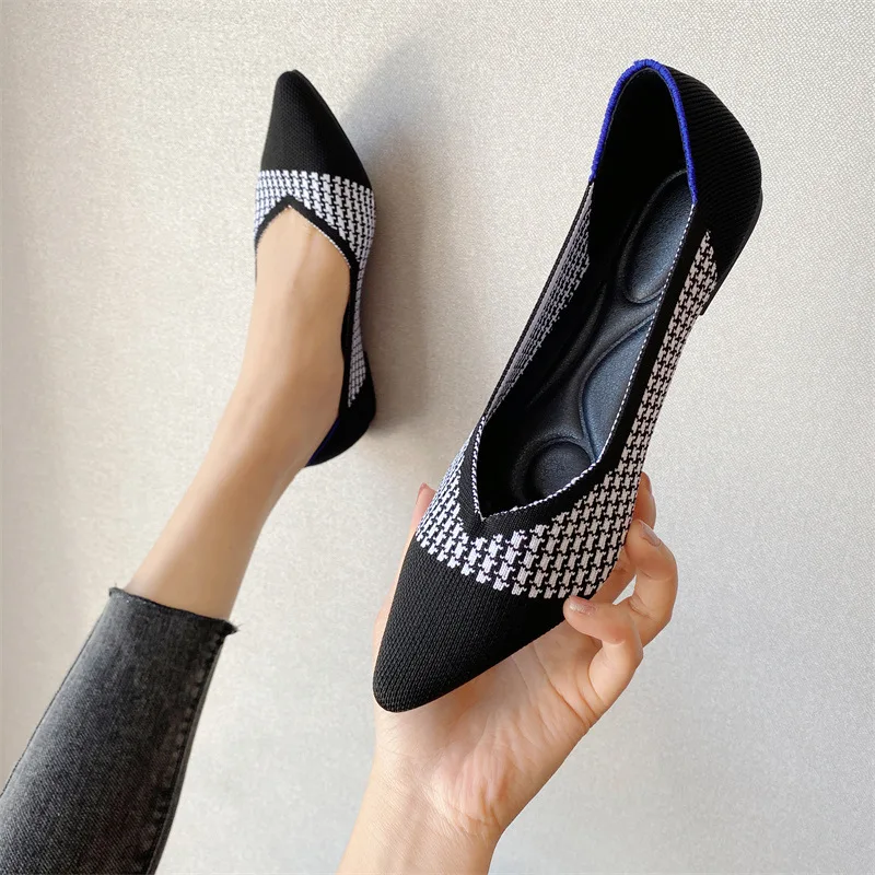 Pointed Low Heeled Women's Casual Shoes Knitted Fashionable Soft Breathable Non Slip and Bright Colored Women's Shoes 2024