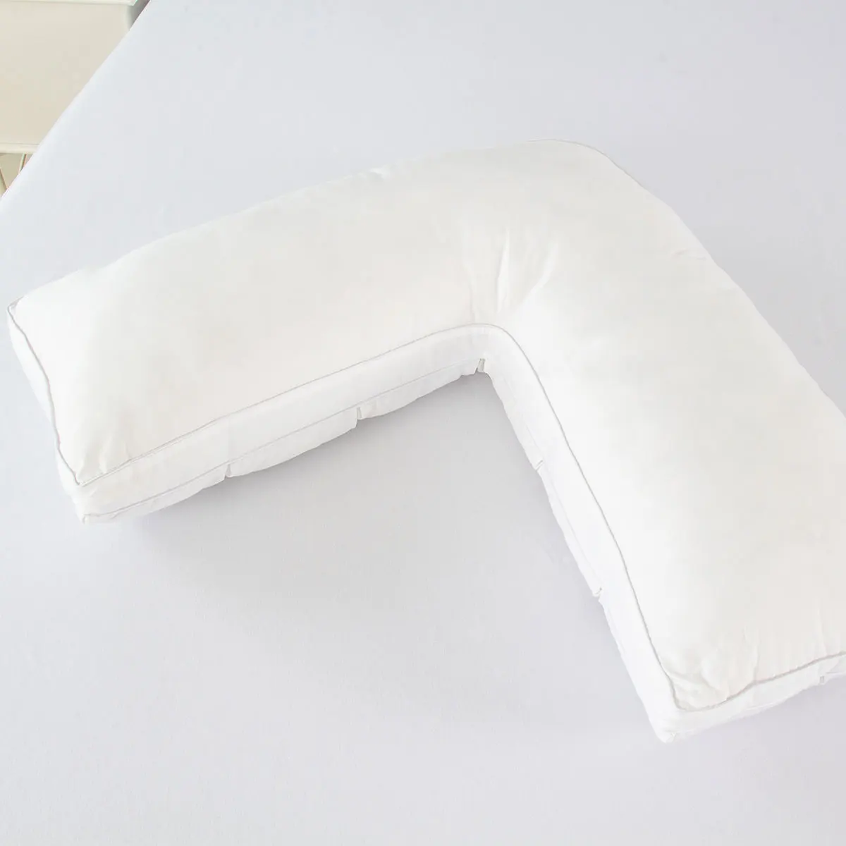 V Shape pillow 2
