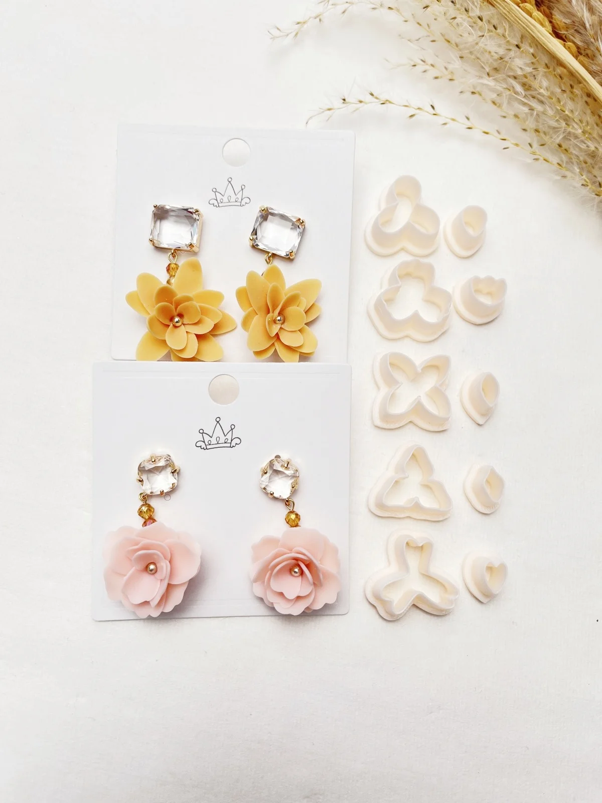 Polymer Clay Tools Clay Sculpting Tools Pottery Tools Clay Craft Tool 10pcs Plastic Clay Cutters for Earring Making 3D Flower Embellishments Soft Clay Mold Tools Set Precision Knife Molds