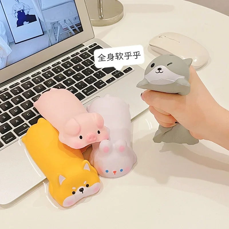 Bonito Suporte de Descanso de Pulso para Mouse Computador Laptop Descanso de Braço para Mesa Ergonômico Material de Escritório Kawaii Lenta Ascensão Brinquedos Moles - Imagem 4