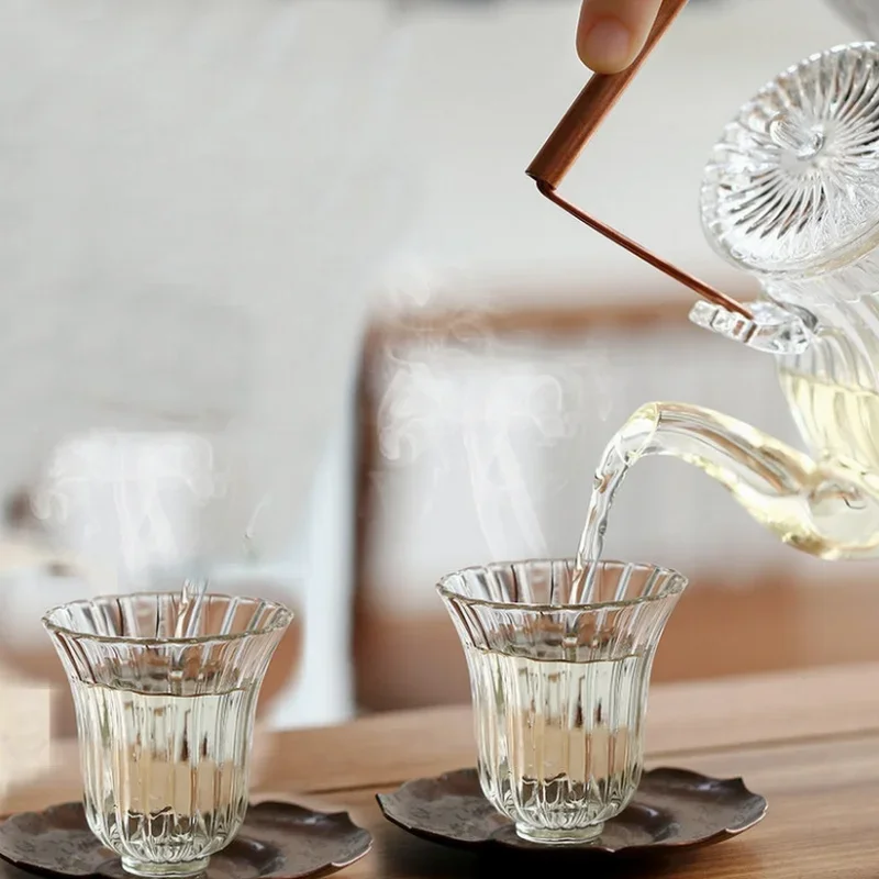 Japanese Heat-resistant Handmade Glass Chrysanthemum Petal Pattern Flower Teacup White Wine Cup Tea Cup Teacup Smelling Smal
