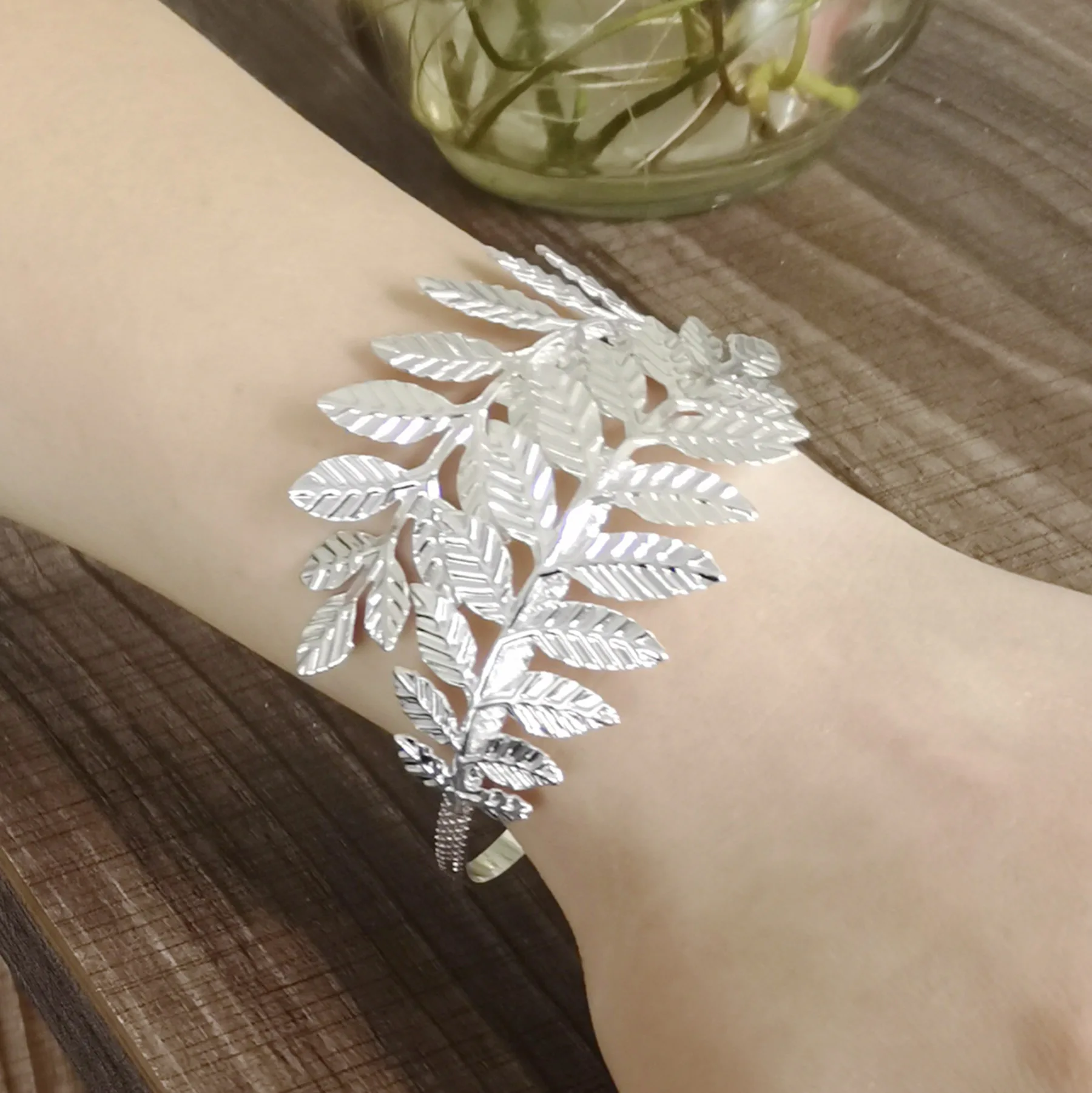 Gold Color Leaf Swirl Cuffs Bracelet For Women Men Ancient Greek Bijoux Femme Bangles Bohemian Beach Holiday Punk Hand Jewelry
