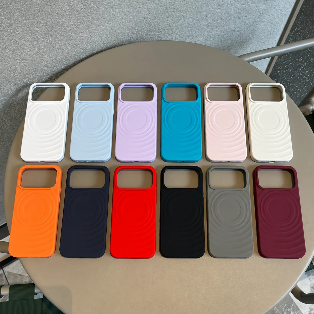 Water Ripple Liquid Silicone Shockproof Magnetic Phone Case - Candy Color Matte Soft Cover