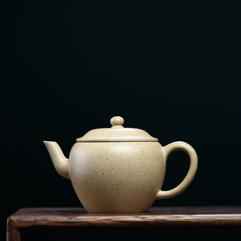 

Zisha Teapot Wholesale Yixing Raw Ore Benshan Segment Mud Wan Lamp 120 Ml