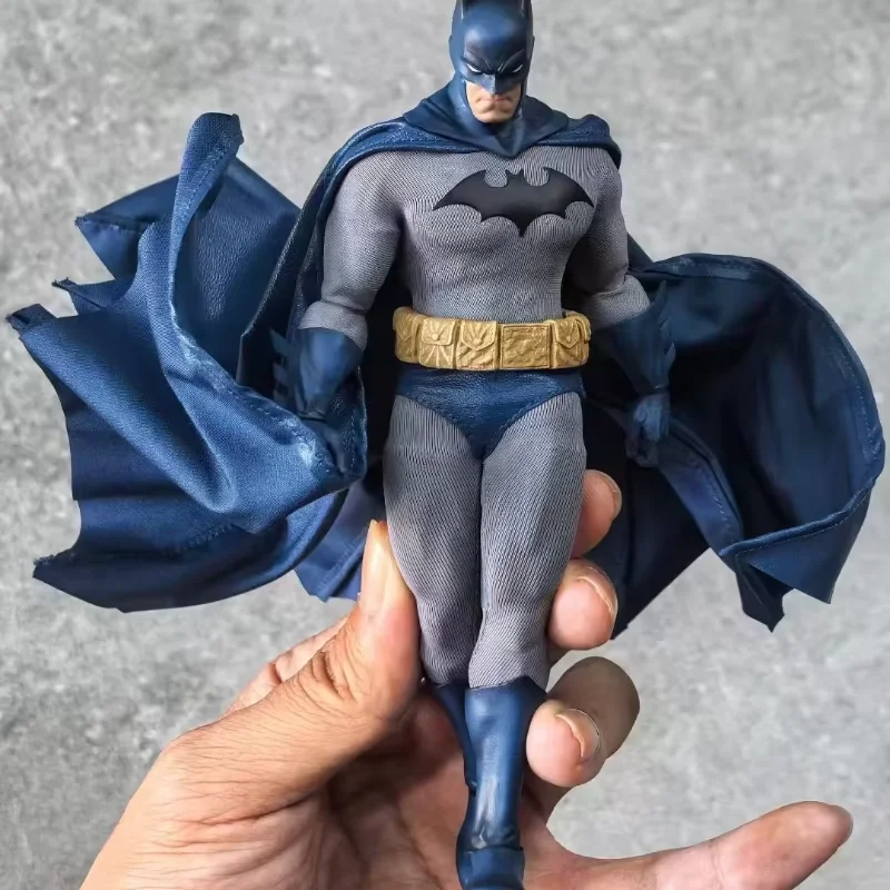 Em Estoque: GONG Studio DC Batman Hush & Superman Hush - Figura de