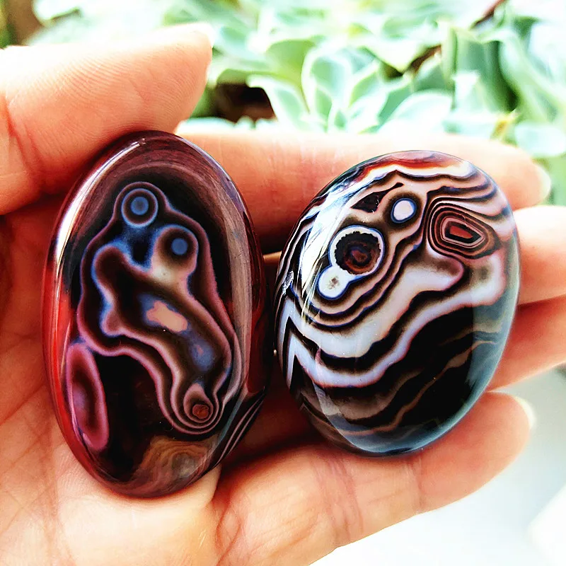 Natural Lace Stone Sardonyx Agate Palm Hand Play Witchcraft Meditation Spiritual Decor Home Decoration Healing Crystals 3