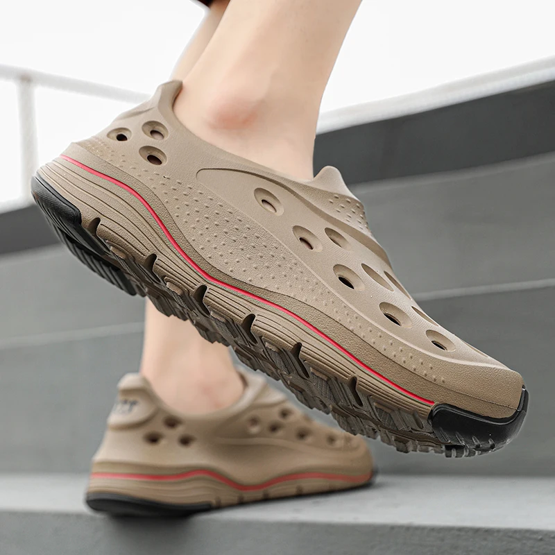 Slippers Fashionable Hole Shoes Summer Men's Popular Chameleon EVA Slippers Anti Slip Toe Capped Comfortable To Step On