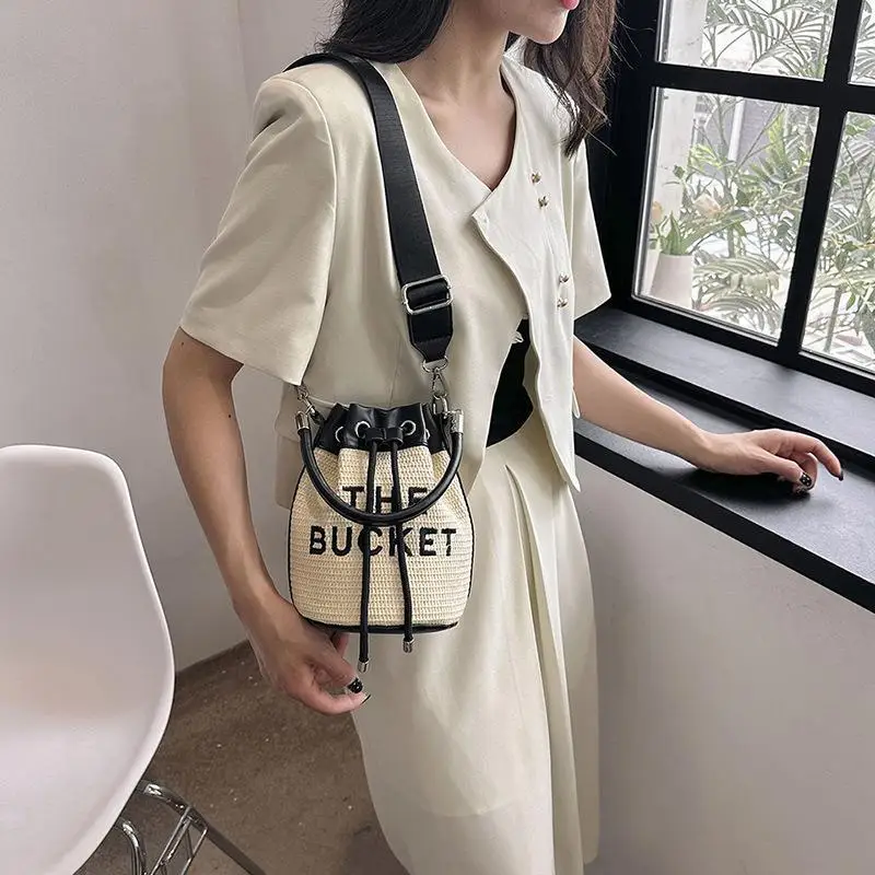 

2023 New Straw-Woven Portable Small Bag For Women Luxury Brand Bucket Handbag And Purse Female Tote One-Shoulder Crossbody Bag