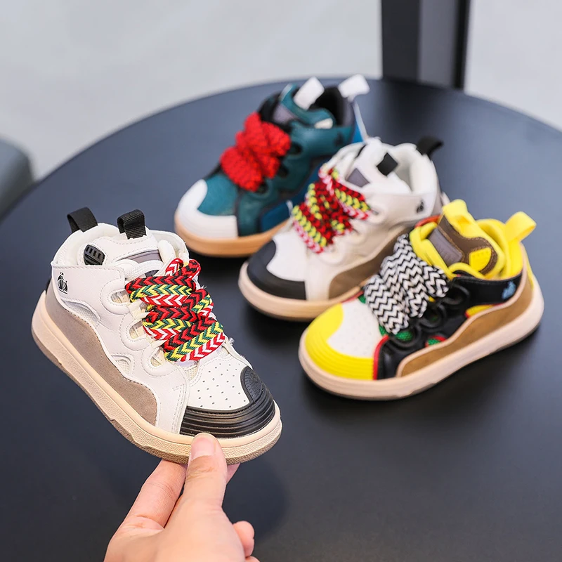 

Kids Sneakers Autumn Girls Boys Fashion Casual Running Sports Trainers Children Shoes Breathable Soft Sole Bread Shoes