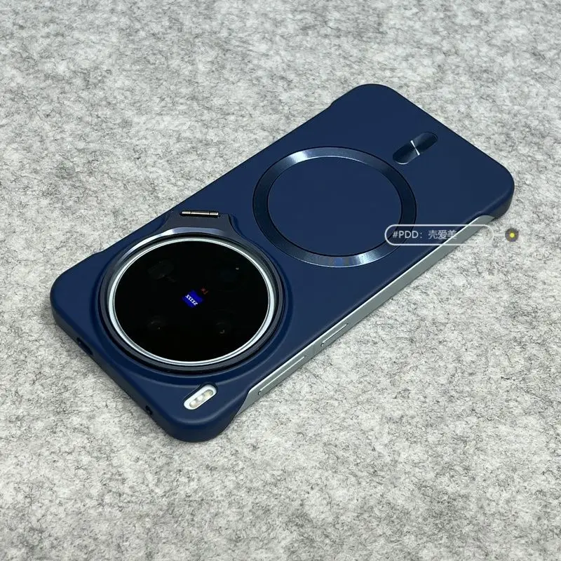 Luxury Magnetic Lens Holder Shockproof Case with Frosted Finish, Compatible with Magsafe Charging