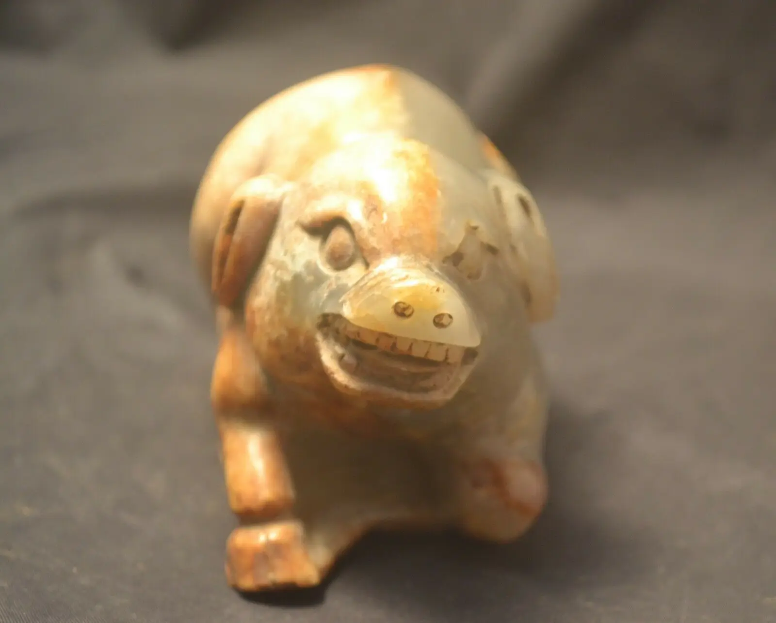 Cinese Antico Hetian Vecchia Giada Ricchezza Fortuna Totem Lolo Maiale Statuetta Intaglio Timestown 20201128A