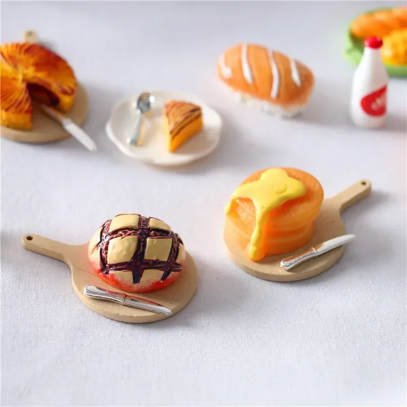 1 Set Cute Miniature Dollhouse Breakfast Pretend Food Toys Mini Bread Milk Egg for BJD Doll Kitchen Set Furniture Accessories