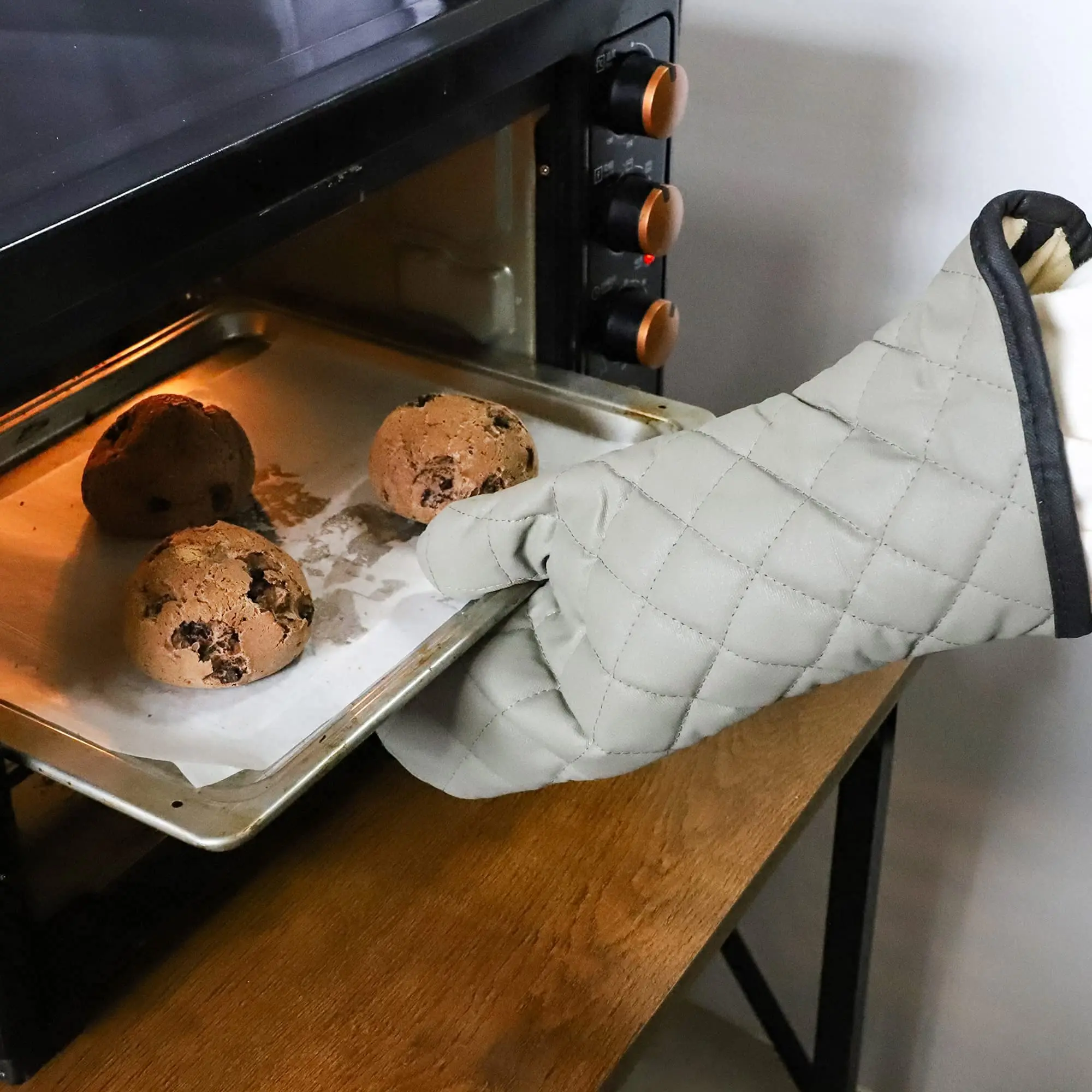 2 Pack Oven Mitts kitchen gloves cotton pot holders Quilted Terry Cloth Cotton Lining Extra Long Professional Classic Oven Mitt Heat Resistant Kitchen Gloves