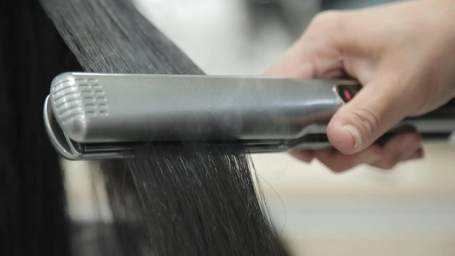 New Professional 480 F Hair Straightener Iron with Titanium Plates 3