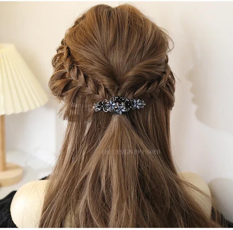 Elegant Floral Hair Clip Alloy Spring Clasp with Rhinestones Minimalist Ponytail Holder for Back Head Women Hairpin