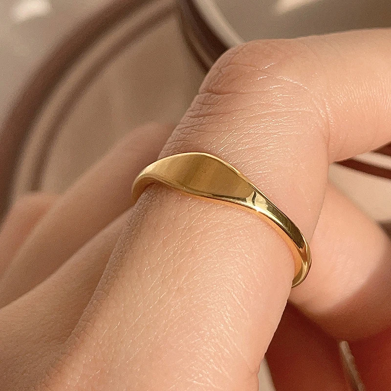 High End PVD Stainless Steel Korean Simple Classic Gold Color Ring For Women Girl Small And Versatile Banquet Jewelry Wholesale 2