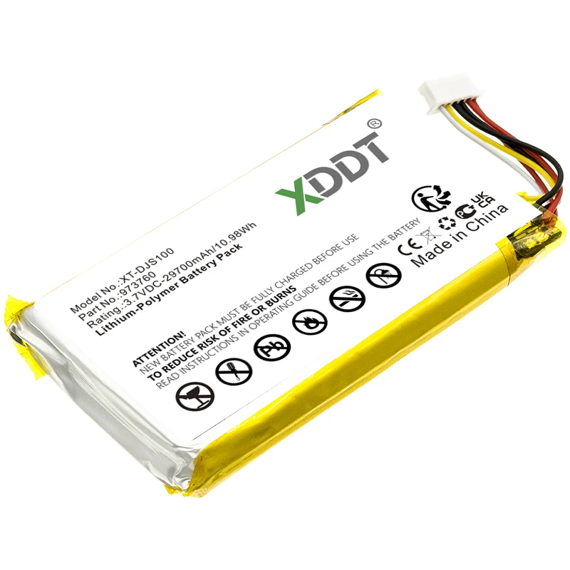 Batterie 2970mAh pour DJI Spark et Mavic Pro, tenue en main pour illustrer sa taille compacte