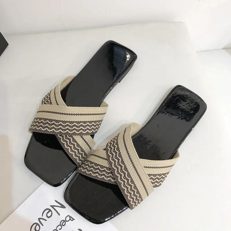 

Flat-bottomed retro woven Roman sandals women's shoes 2023 new soft-soled spring French minority wearing sandals