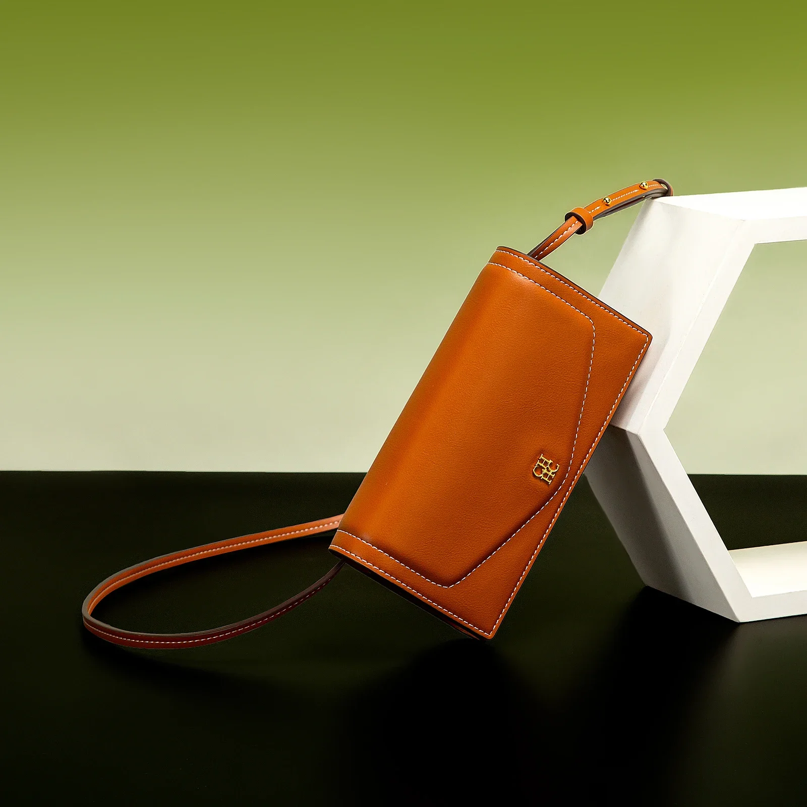 حقيبة سلسلة نسائية عصرية وبسيطة، بتصميم كلاسيكي بل...