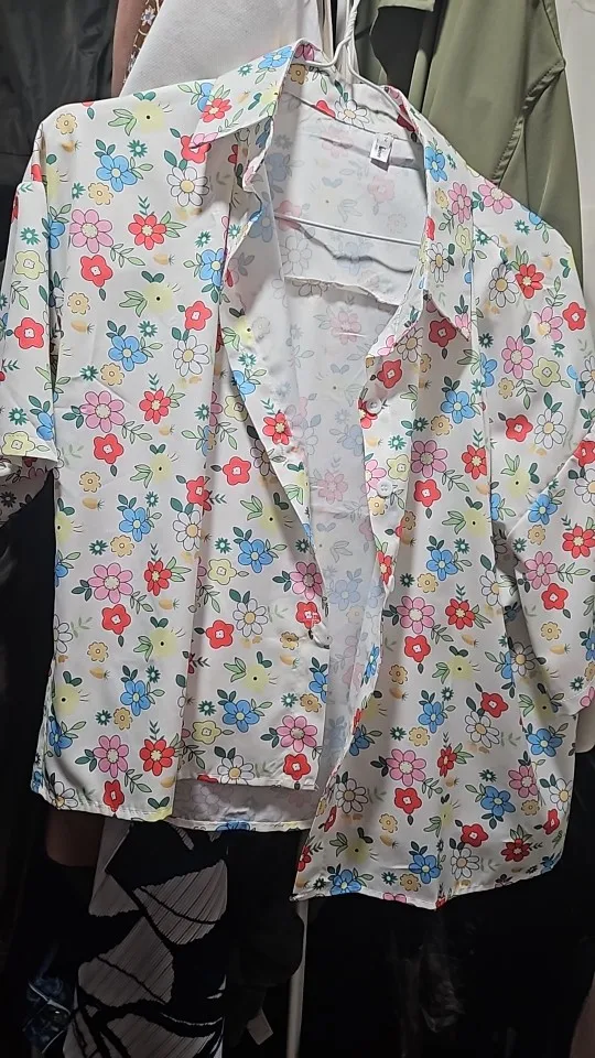 Women's Japanese Harajuku Splattered Flower Cropped Sleeveless Top photo review