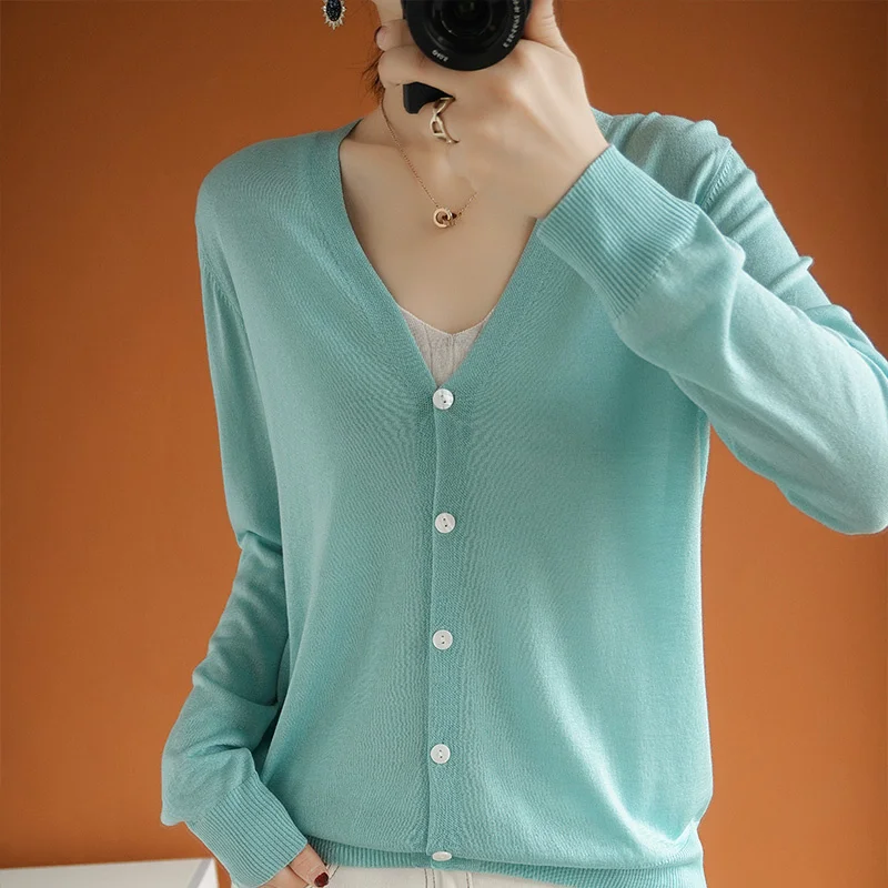 

new Summer Lessel ice knit cardigan for women with loose outer sunscreen large size V-neck jacket short top