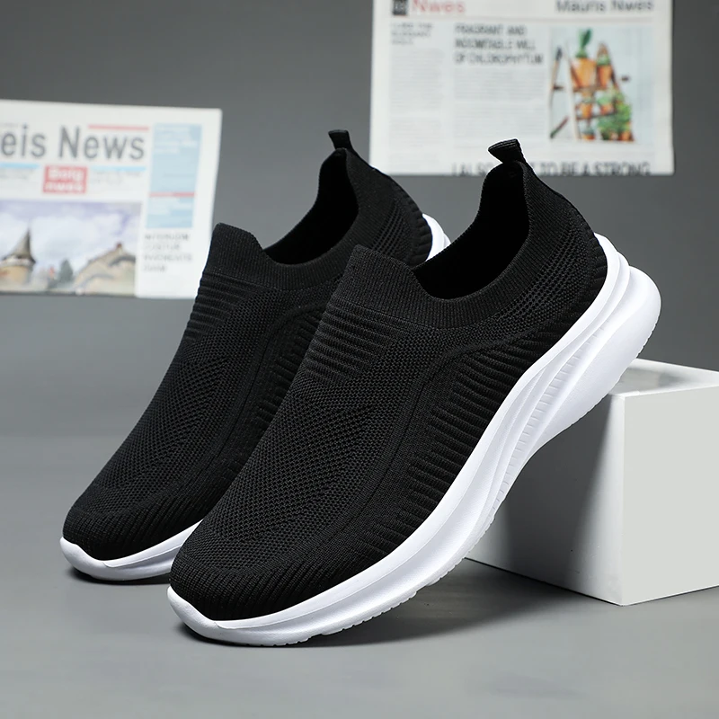 Men's Shoes New Mesh Casual Socks Short and Chubby Sports Shoes Popular Flat Bottomed Pants Cheap Running Shoes Men's Shoe Brand 2