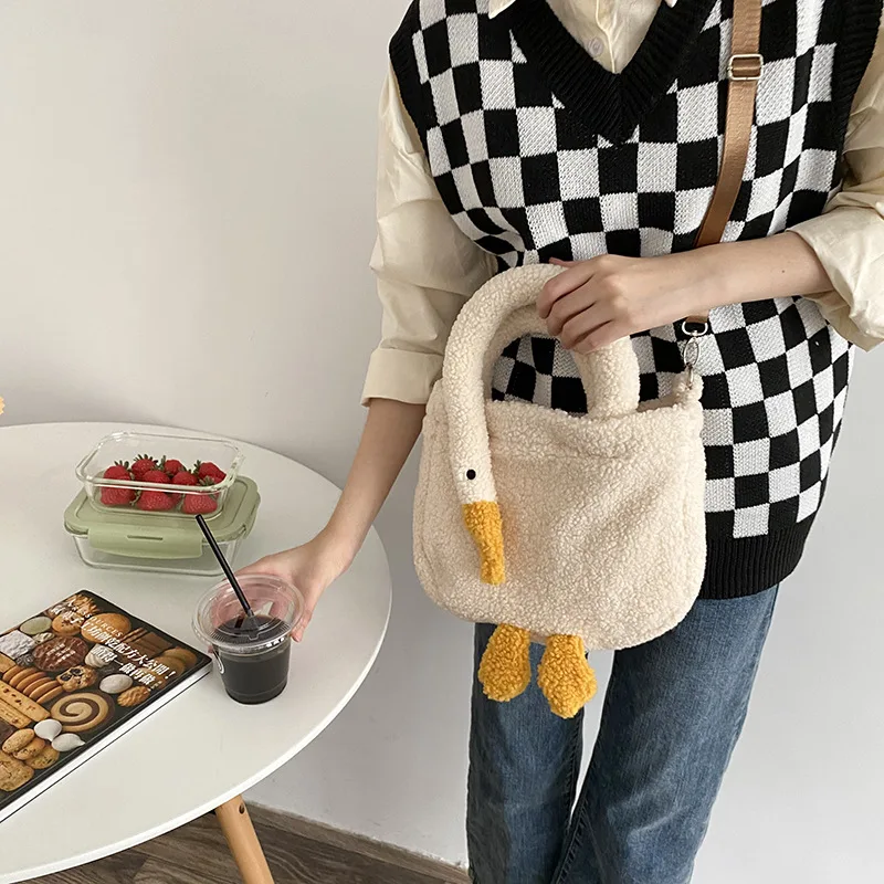 Hylhexyr Woman‘s Goose Imitation Cashmere Shoulder Bag Cute Girl Cashmere Handbag Zipper Portable Adjustable Messenger Bags 