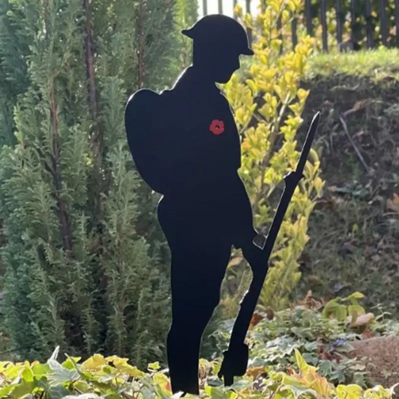 

Памятный знак солдатика из кованого железа, брикет, ручная роспись, черное покрытие, двор, искусство, декоративный знак солдатика, крыльца