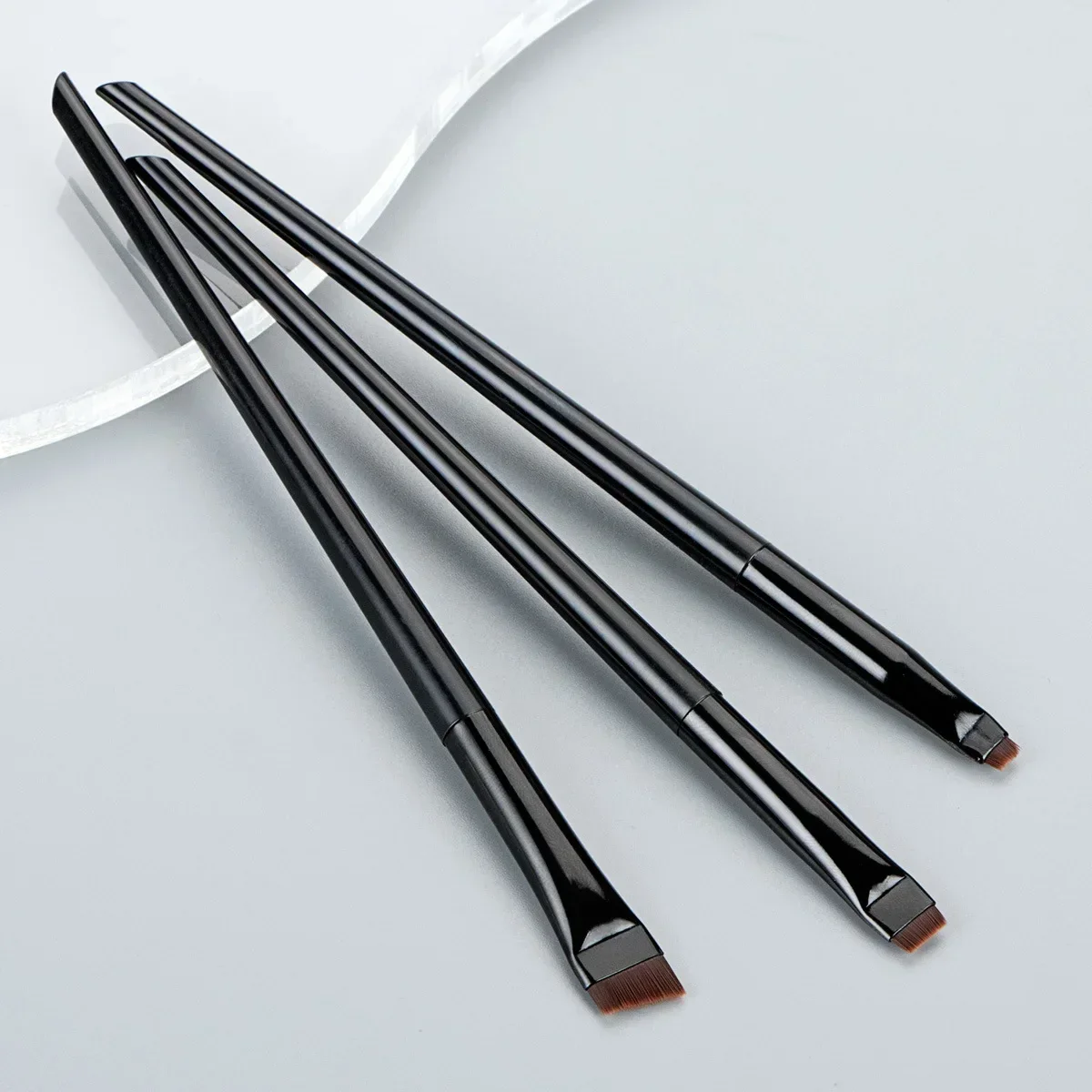 Description Picture 5 of itemWholesale 3 Pcs edge eyeliner brush oblique head eyebrow brush outline eyeliner brush ultra-thin eyeshadow brush makeup tools