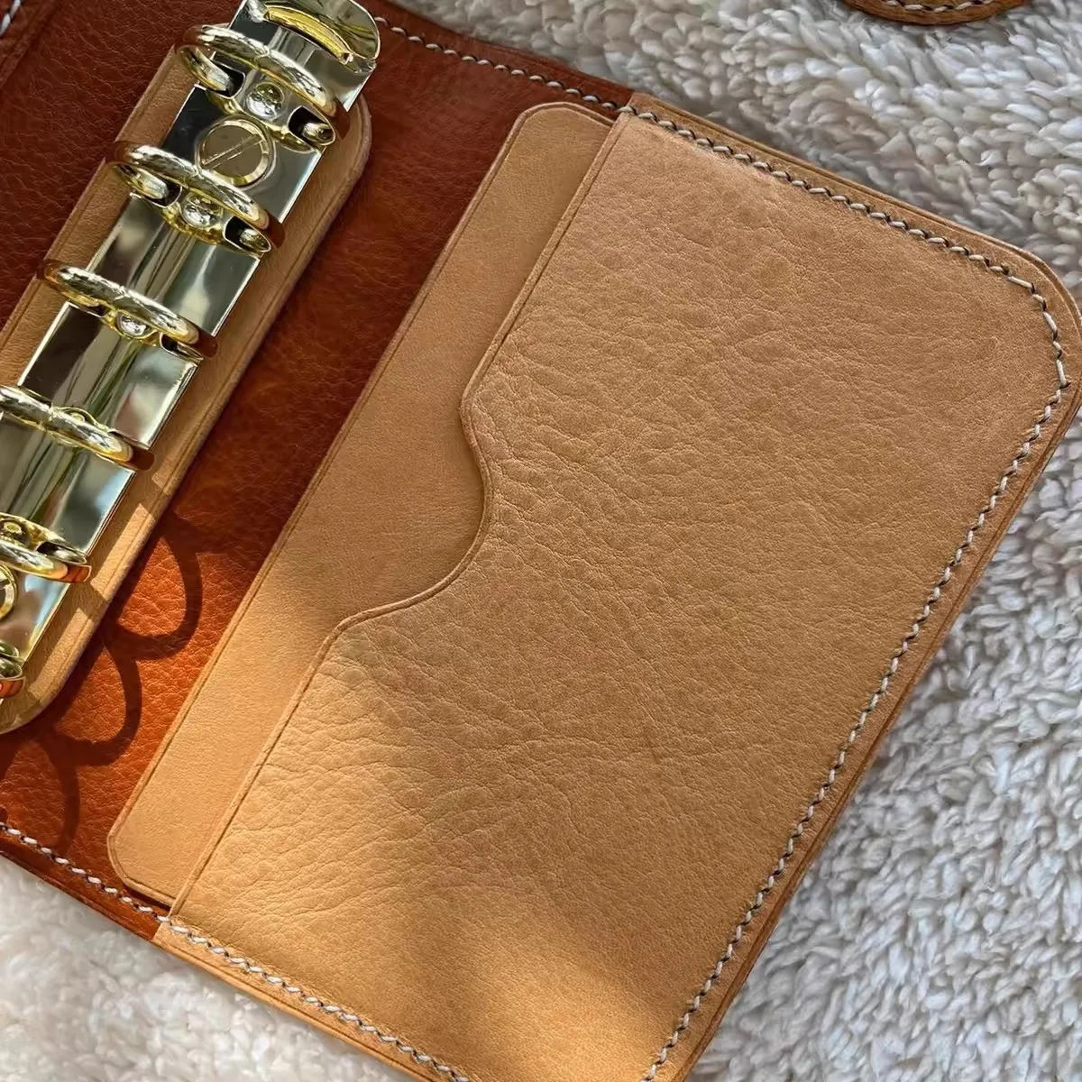 Cute cat A7 notebook retro brown detachable loose-leaf notepad 2 binders portable leather schedule planner，whith 80 pages 3