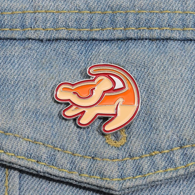 Baby Lion Enamel Pins: Showcasing Classic Cartoon Movie Nostalgia