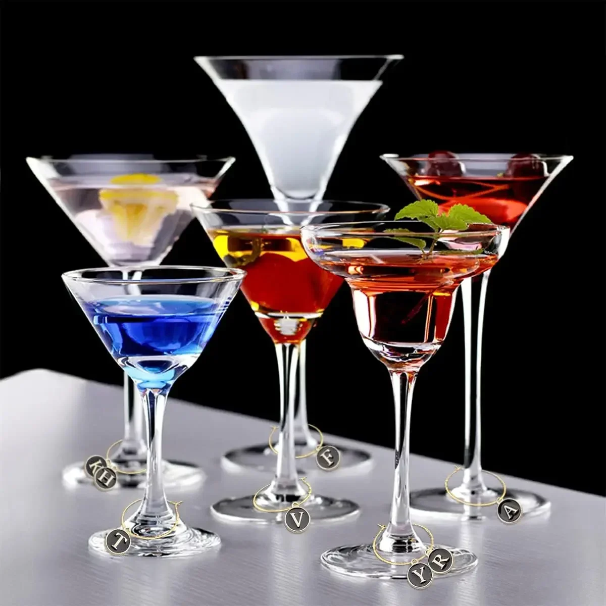 26pcs Alphabet Wine Charms Circle Letter Wine Cocktail Glass Stem Marker Identifier Tags for Weddings Party Letter Enamel Charms