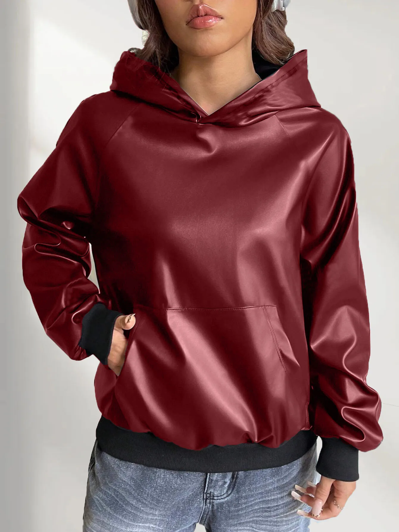Solid color women's PU leather hooded sweatshirt, warm long-sleeved sweatshirt for autumn and winter, can be worn as a base or a 4