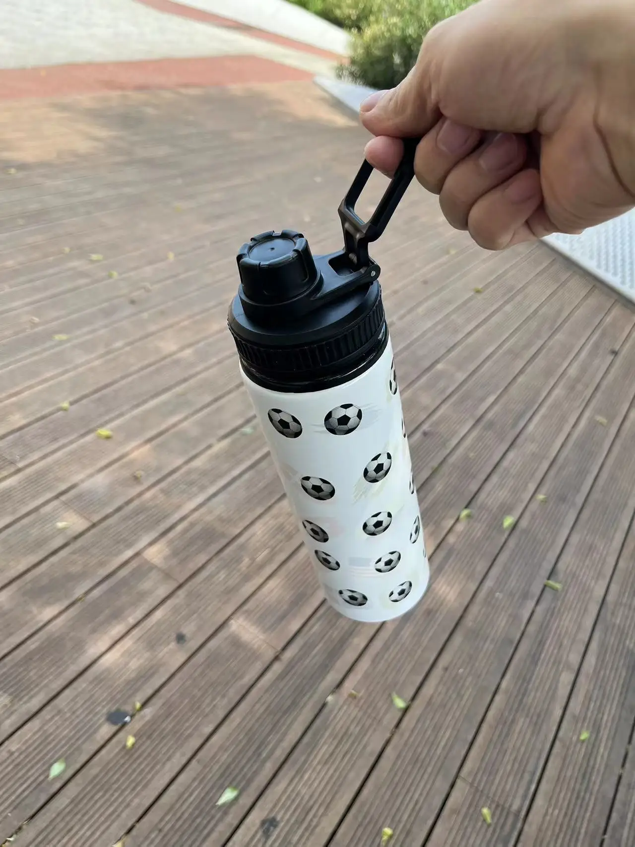 outdoor sports 700ml football cold color changing aluminum water bottle