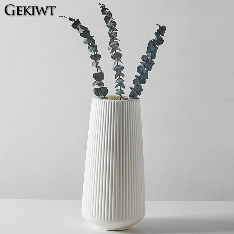Elegant Nordic Flower Vase Durable Large Minimalist Flower Arrangement Container Flower Decoration Imitation Glaze Vase Weddings 4