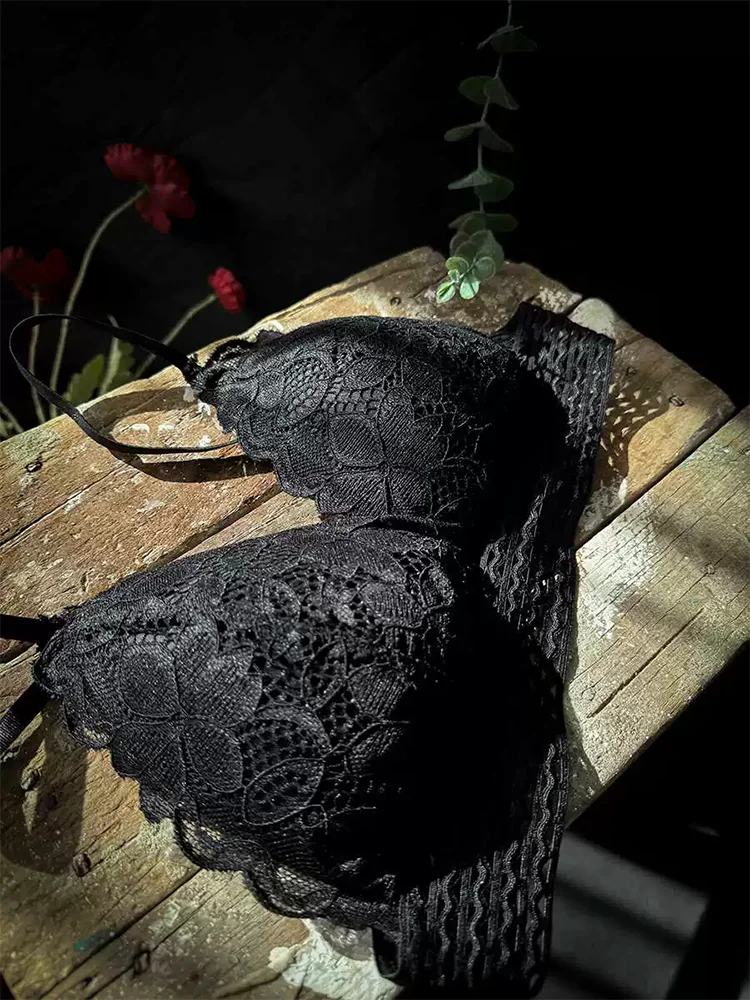 Sexy Deep V Lace Bra Crop Top Triangle Cup Seamless Fitness Fashionable Bra Lingerie Underwear Breathable Lift Up Bralette Bras