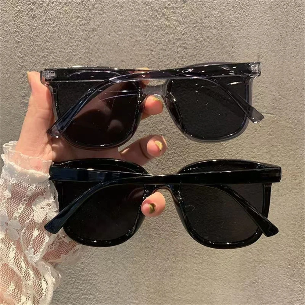 Fashion Style Oval Sunglasses Women Vintage Retro Round Frame White Mens Sun Glasses Female Black Hip Hop Clear Eyeglasses UV400