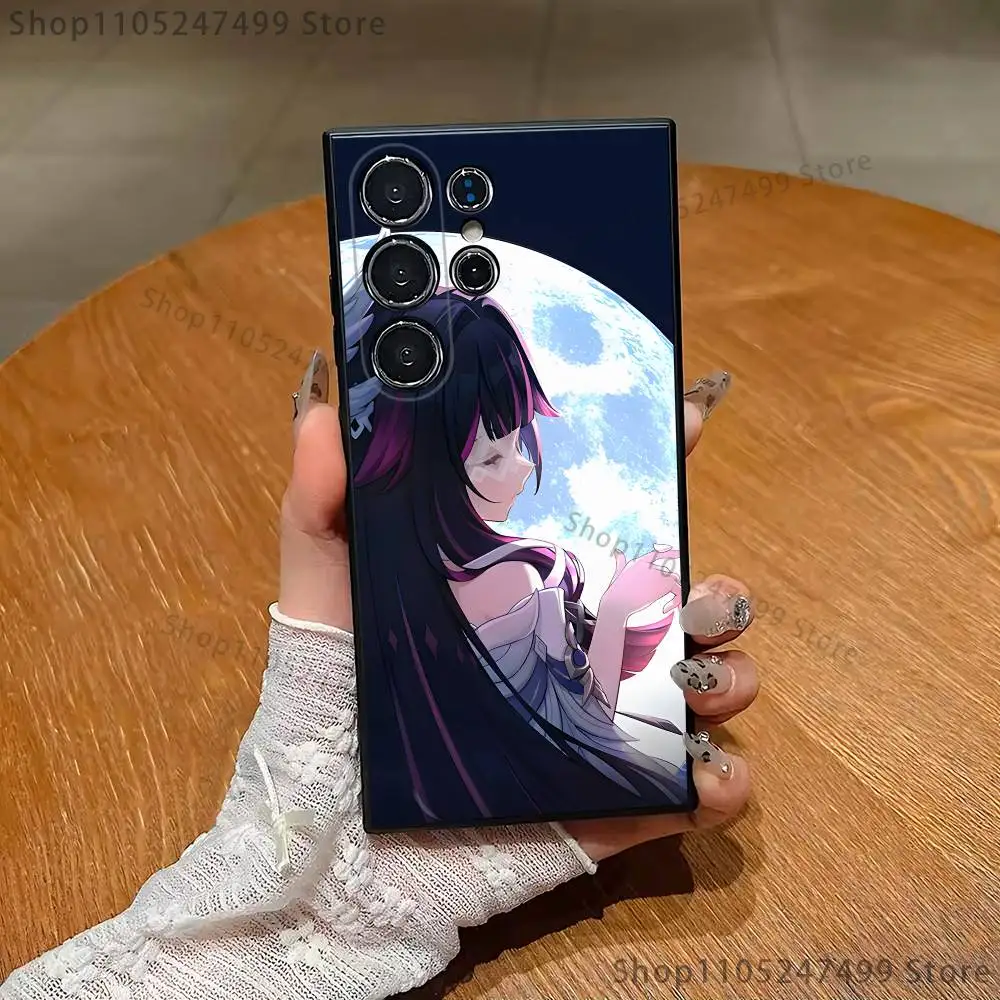 Elegant Columbina Black Silicone Phone Case - Genshin Impact Design