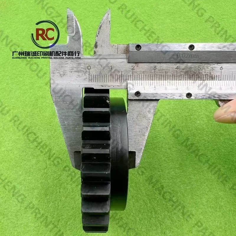 KBA 인쇄기용 1개 워터 롤러 기어 28개 톱니 L6116101 인쇄 기계 예비 부품