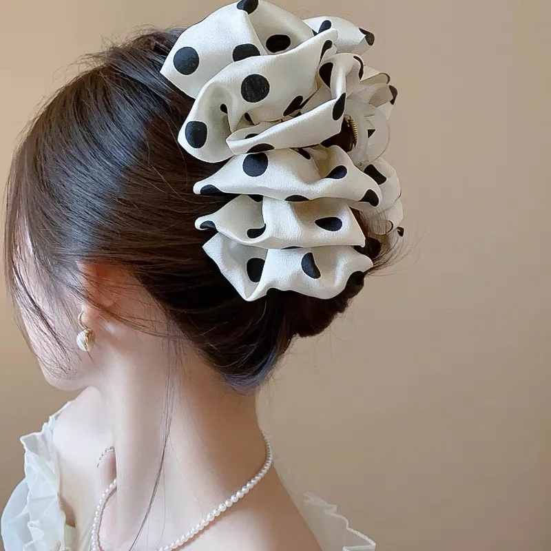 15cm Polka Dot Pleated Gripper Black Hair Claw Clip For Women Thick Curly Hair Crabs Claw French Elegant Hairpin Hair Accessory