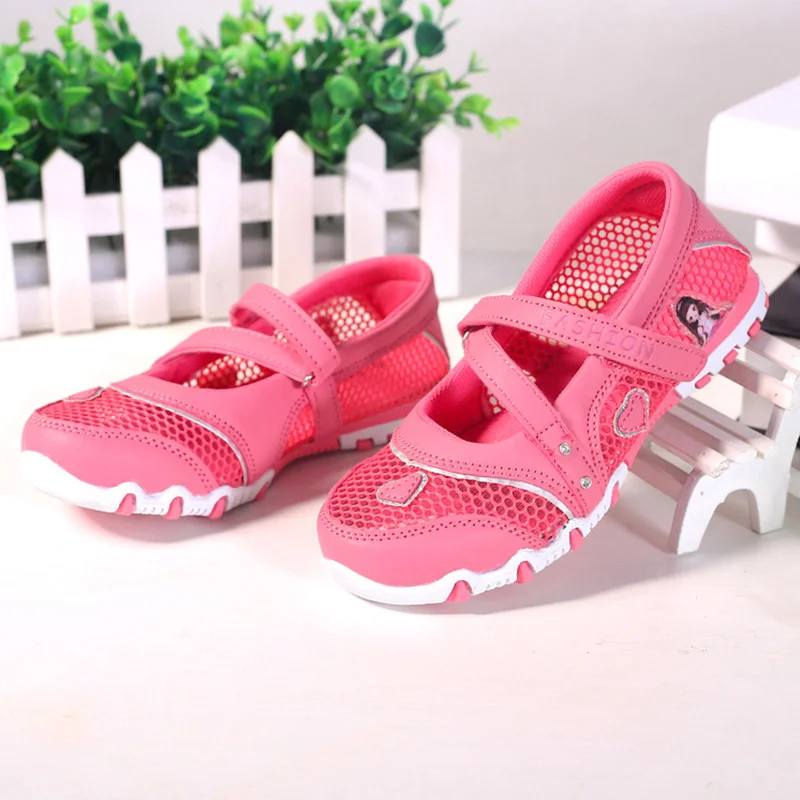 

2023 New Sandals Kids Flat Summer High Quality Non-slip Children Shoes Girls Fashion Sandals Cartoon Princess girls sandals