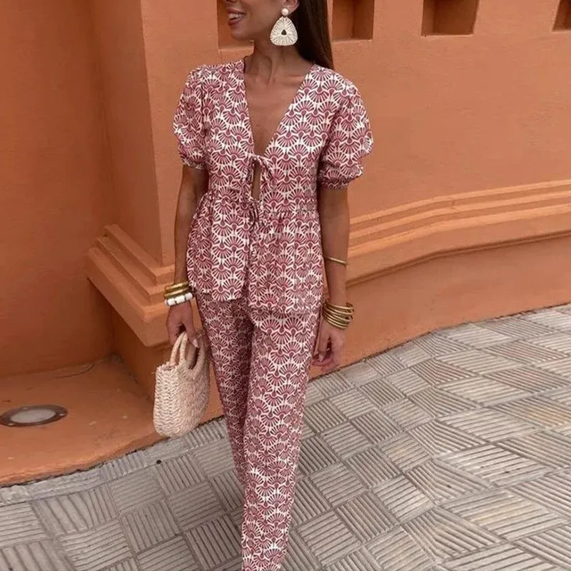 2024 Summer Suit Fashionable Printed Pleated Women's Pants Suit Elegant Temperament Lace-up Hollow Women's Suit