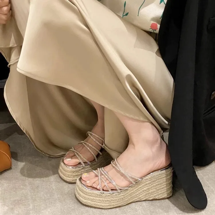 

Шлепанцы женские на низком каблуке, ПВХ ПУ сланцы, резина, Римский Копытный каблук, тканевые тапочки, низкая обувь из искусственной кожи, сланцы в римском стиле